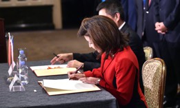 On public records, Gov. Kathy Hochul wants to distance herself from Andrew Cuomo's legacy of obstruction.