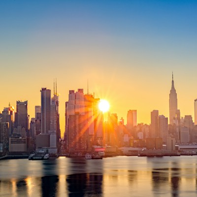 New York: The City That Never Sleeps, by Hannah Lynn