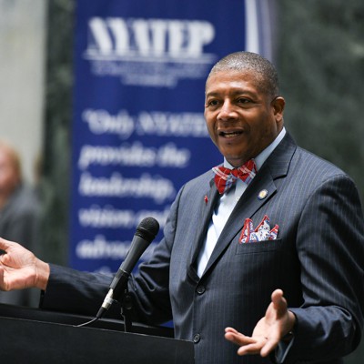 NY bill calls for governor’s salary to be withheld during budget delay