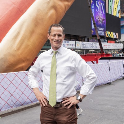 Anthony Weiner mulls a City Council run in lower Manhattan