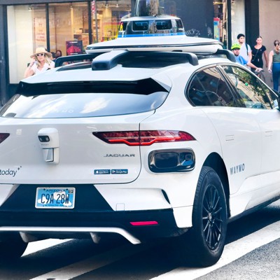 Poll: New Yorkers not that interested in hailing a robotaxi