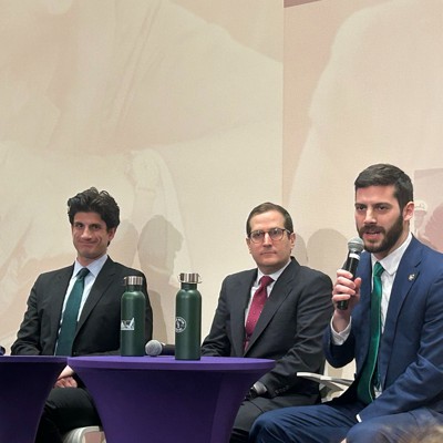 Schlossberg says inherited oil investments don’t compromise him on the environment