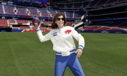 A positive new Siena poll the same week as the new Bills stadium opens? Not a bad week for Gov. Kathy Hochul at all. 