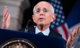 Anthony Shorris returned to New York City Hall on Wednesday, as Mayor Zohran Mamdani announced his appointment as president of the Economic Development Corporation.